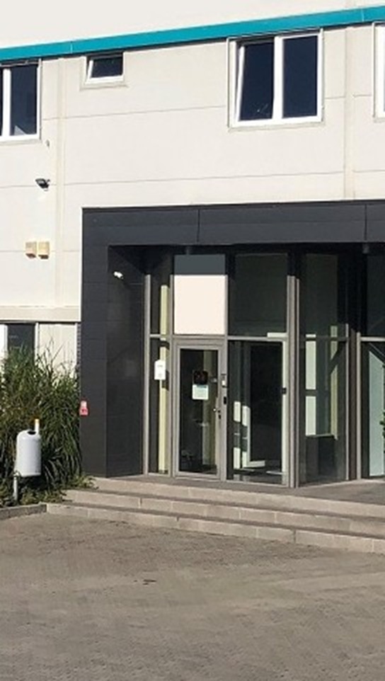 Kiadó iroda Nagytarcsai ipari parkban